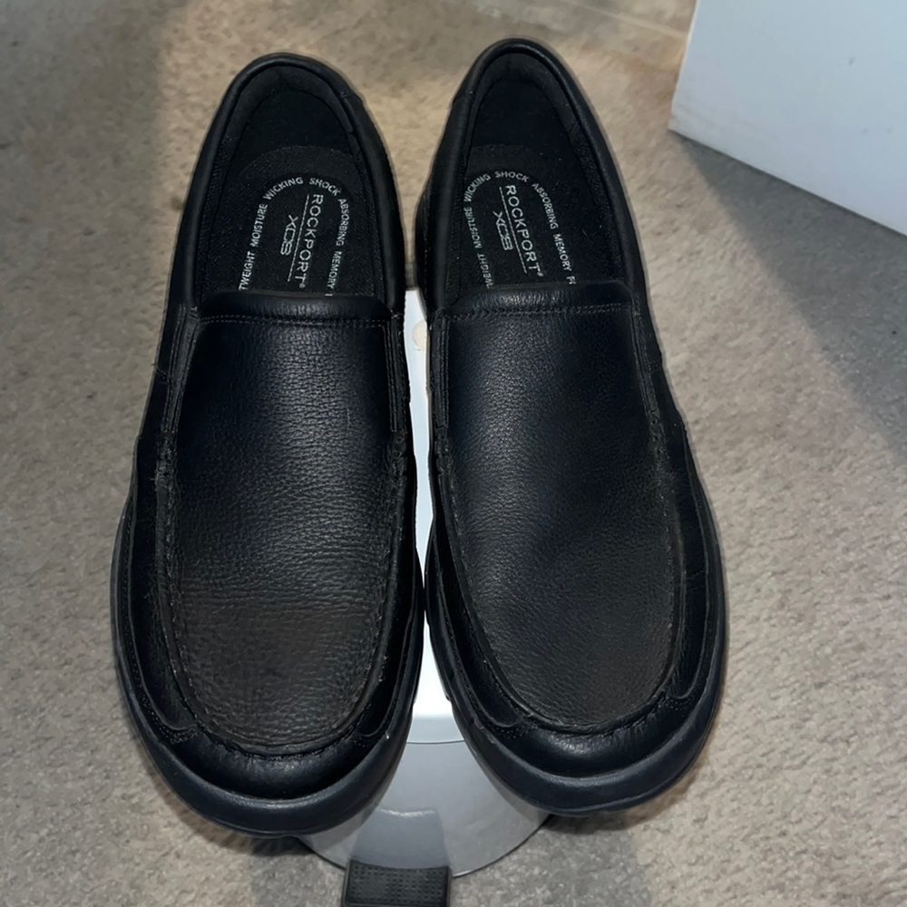 New never used Rockport XCS Memory foam shoes for men